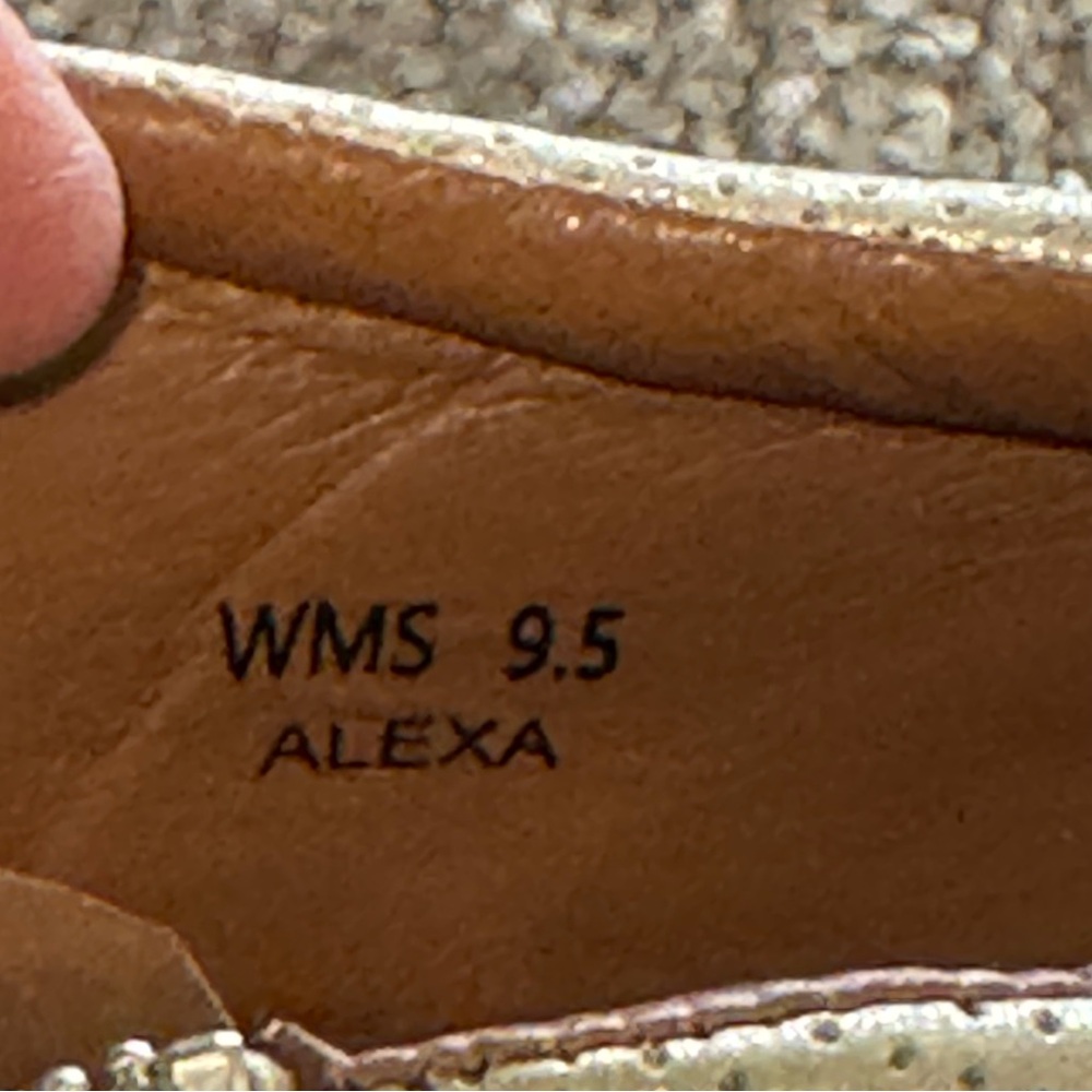 Report Slip-On Sneakers Gold Metallic Size 9.5 - Picture 6 of 7